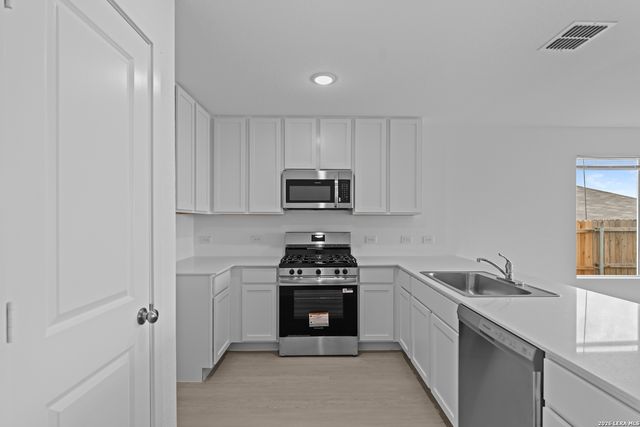 9210 Dassler Springs, Converse, TX 78109