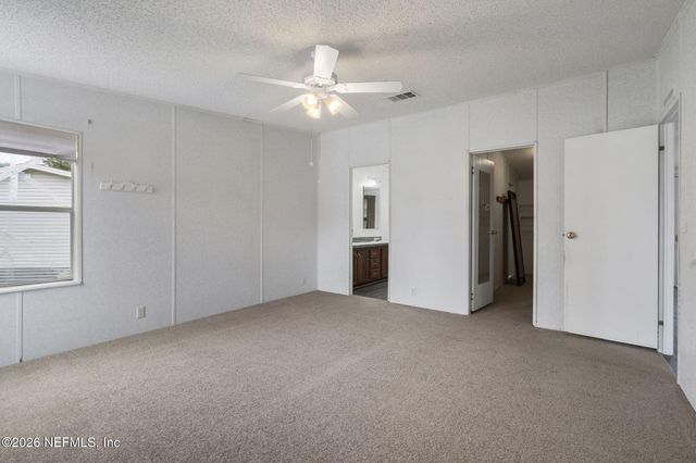 8873 PISCES Circle S, Jacksonville, FL 32222