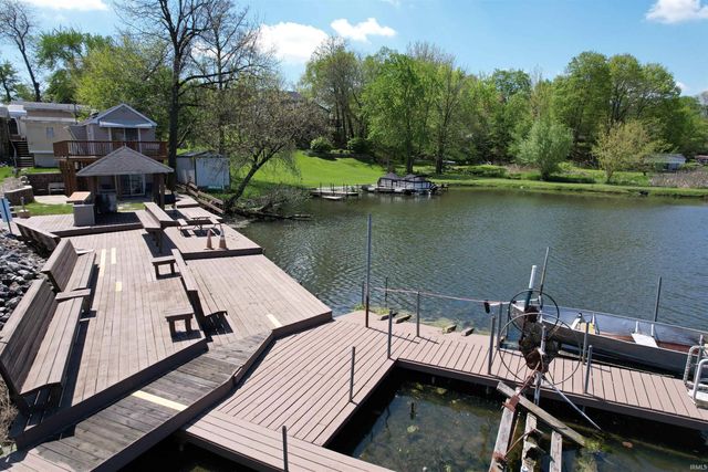 2412 N West Shafer Drive, Monticello, IN 47960