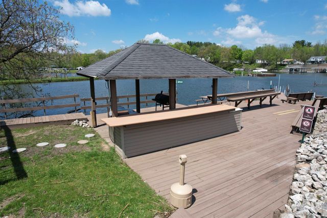 2412 N West Shafer Drive, Monticello, IN 47960