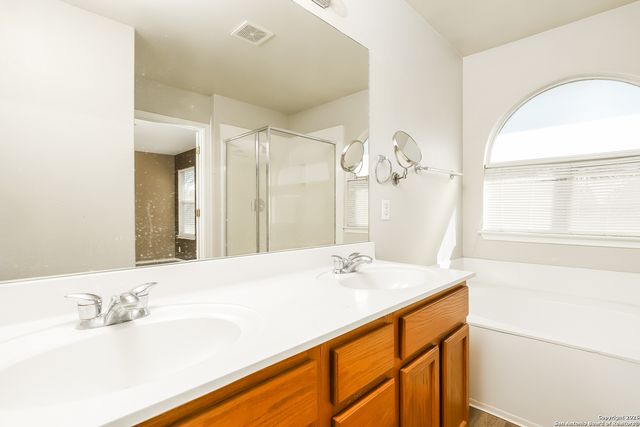 4114 Bear Oak, San Antonio, TX 78223