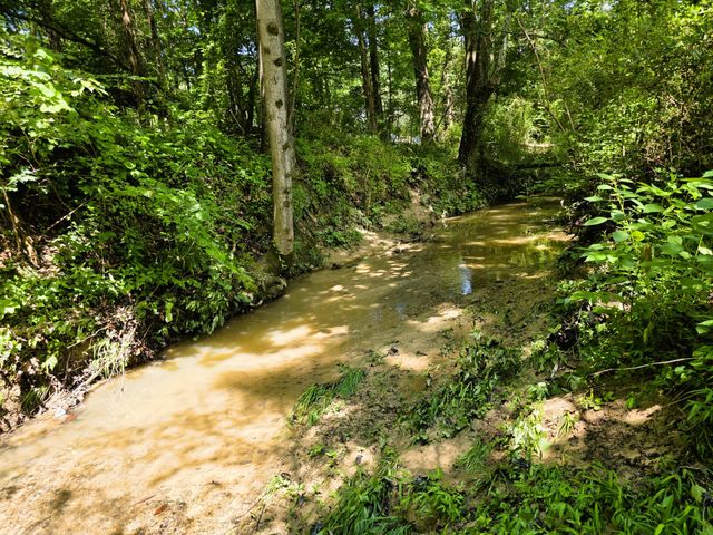 121 Turnpike Ave, Camden, TN 38320