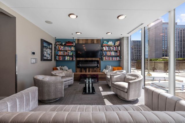 301 Demonbreun St Unit 1713, Nashville, TN 37201