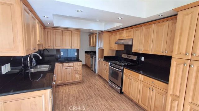 1328 N Columbus Avenue 2, Glendale, CA 91202