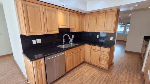 1328 N Columbus Avenue 2, Glendale, CA 91202