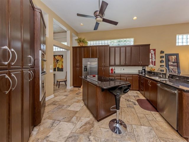 411 WELLINGTON COURT, Venice, FL 34292