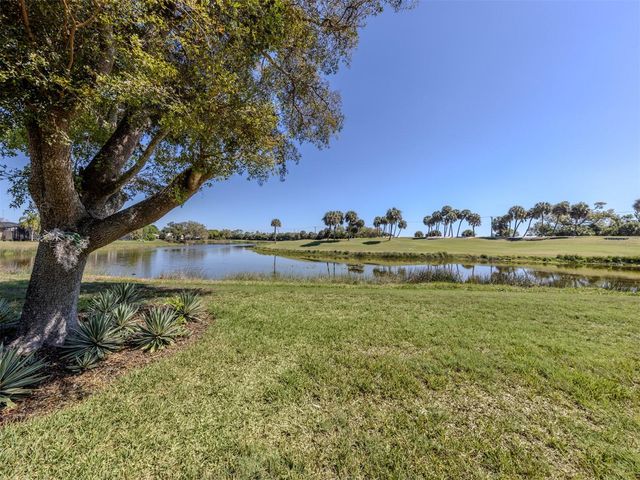411 WELLINGTON COURT, Venice, FL 34292