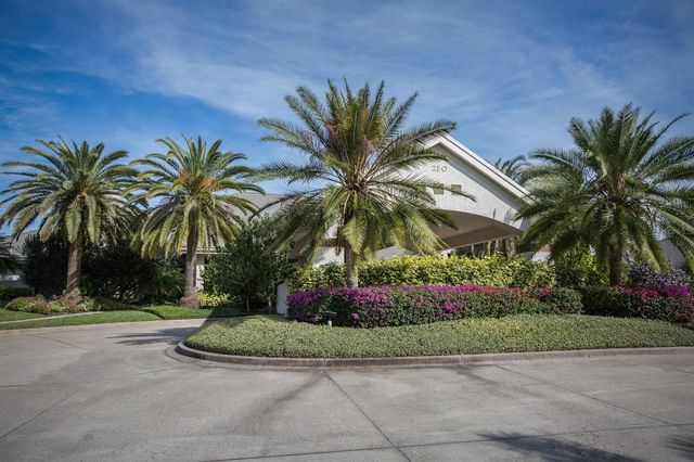411 WELLINGTON COURT, Venice, FL 34292