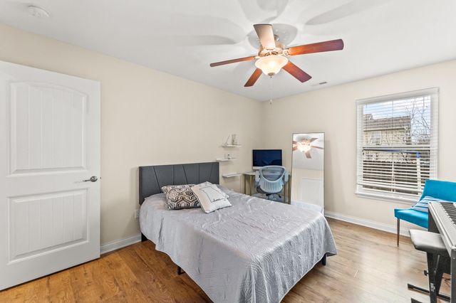 5715 CAMDEN CIR, Columbia, MO 65201