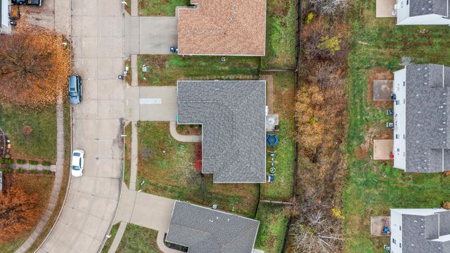 5715 CAMDEN CIR, Columbia, MO 65201