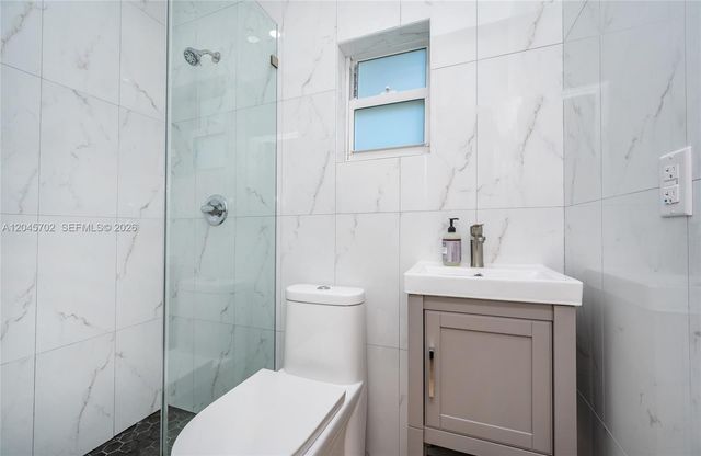 817 Columbus Boulevard 817, Coral Gables, FL 33134