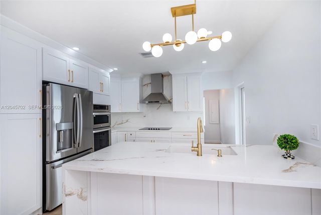 817 Columbus Boulevard 817, Coral Gables, FL 33134