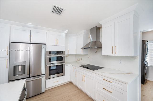 817 Columbus Boulevard 817, Coral Gables, FL 33134