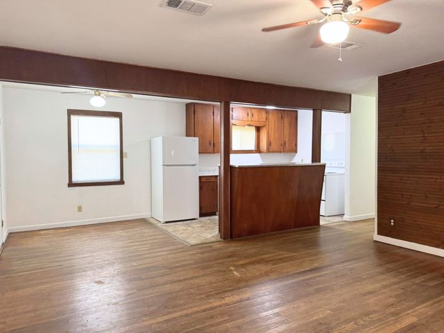 204 E 6th Street, Tolar, TX 76476