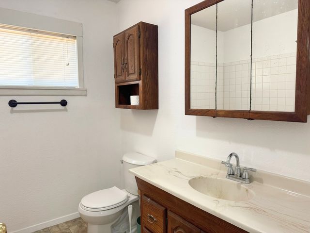 204 E 6th Street, Tolar, TX 76476