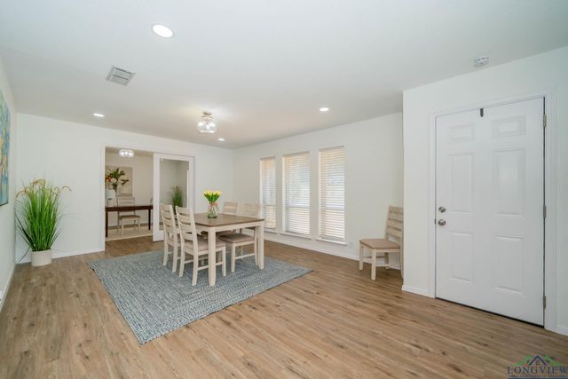1213 Le Duke Blvd, Longview, TX 75601