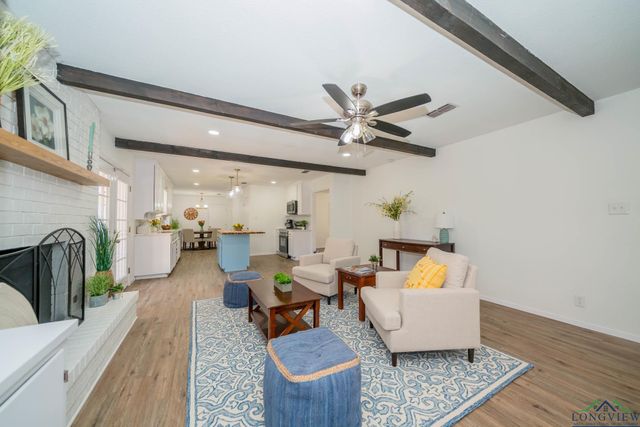 1213 Le Duke Blvd, Longview, TX 75601