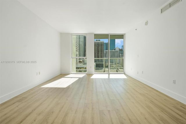 244 Biscayne Blvd 1505, Miami, FL 33132
