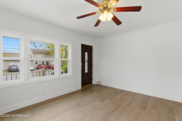 52 Port Monmouth Road, Keansburg, NJ 07734