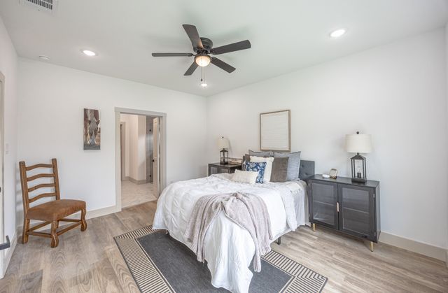 5100 Chapman Street, Fort Worth, TX 76105