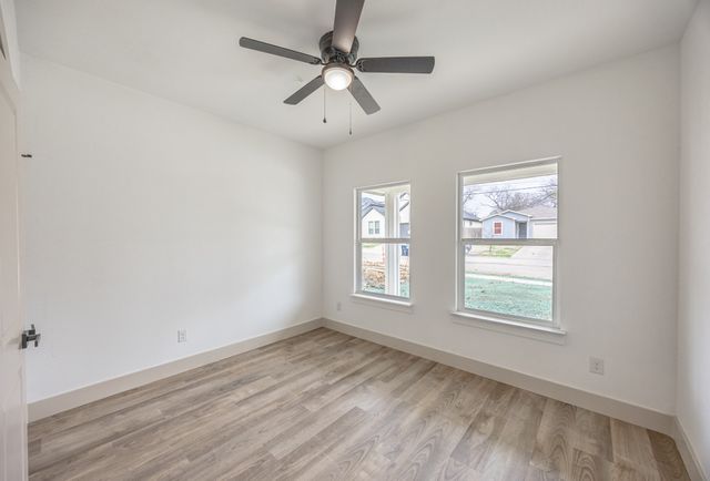 5100 Chapman Street, Fort Worth, TX 76105