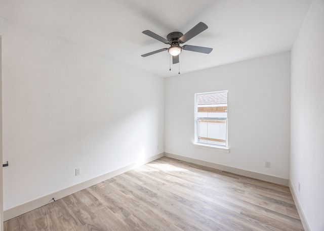 5100 Chapman Street, Fort Worth, TX 76105