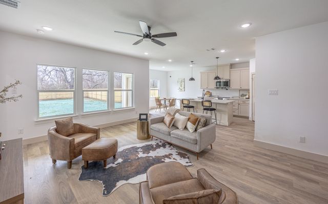 5100 Chapman Street, Fort Worth, TX 76105