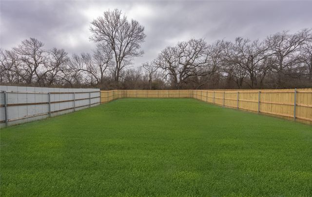 5100 Chapman Street, Fort Worth, TX 76105