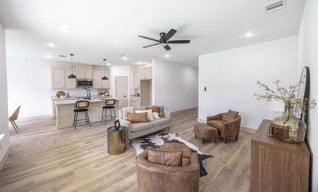 5100 Chapman Street, Fort Worth, TX 76105