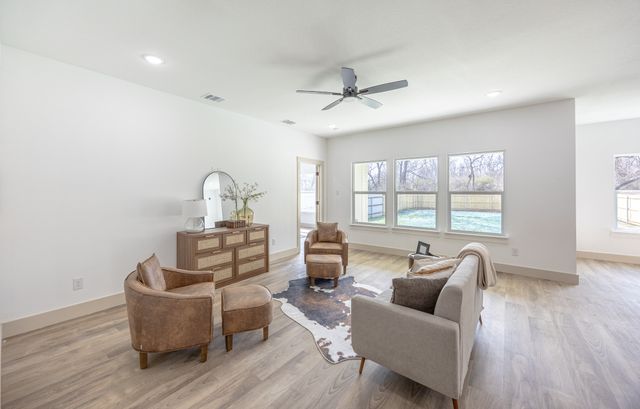 5100 Chapman Street, Fort Worth, TX 76105