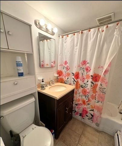 109 Warren St 3, Watertown, MA 02472