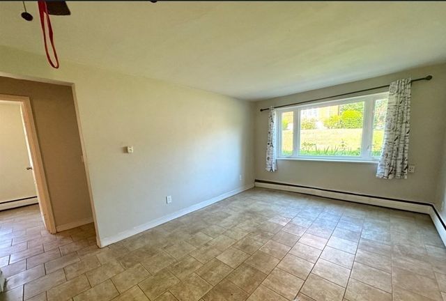 109 Warren St 3, Watertown, MA 02472