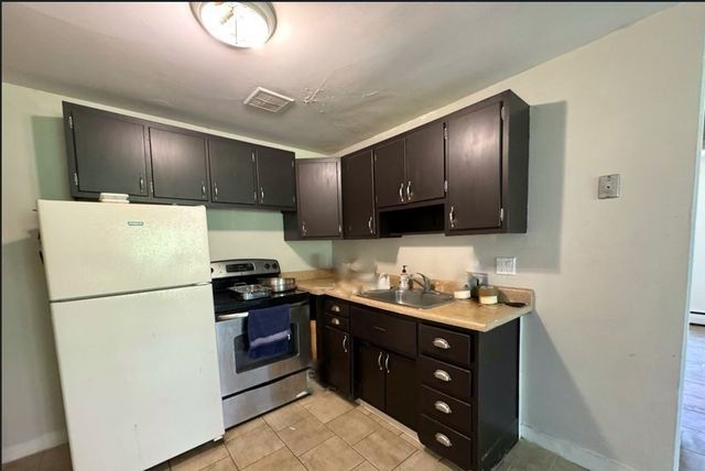 109 Warren St 3, Watertown, MA 02472