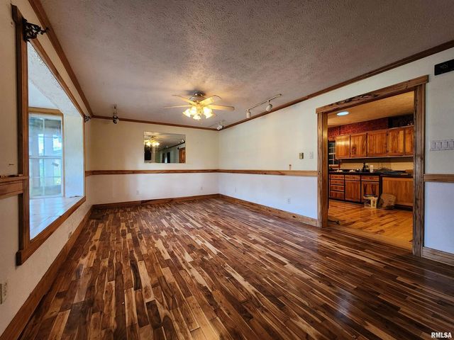 5628 COAL Street, Sesser, IL 62884