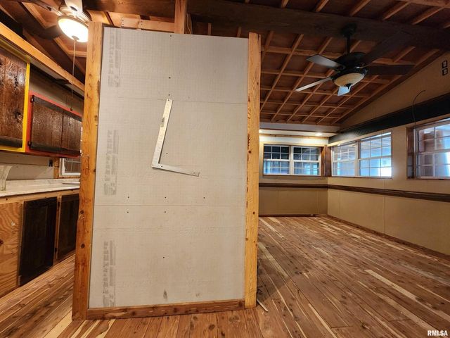 5628 COAL Street, Sesser, IL 62884