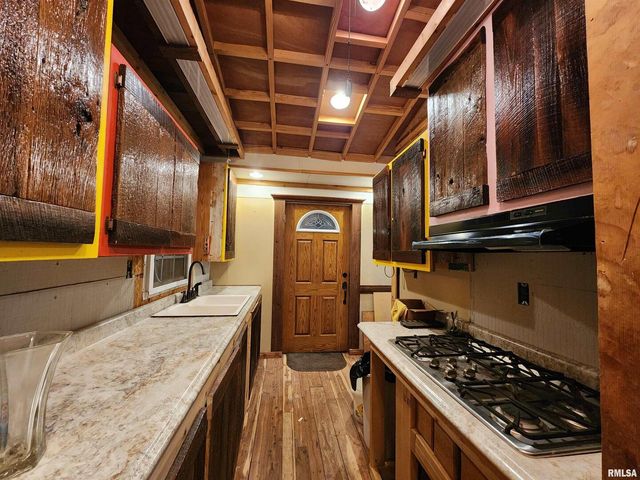 5628 COAL Street, Sesser, IL 62884