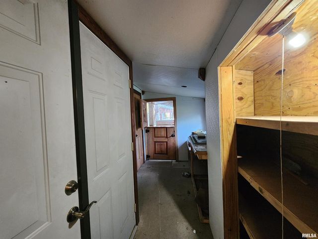 5628 COAL Street, Sesser, IL 62884