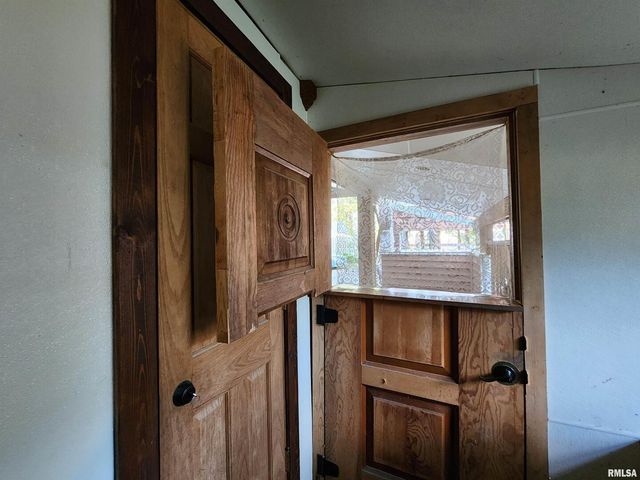 5628 COAL Street, Sesser, IL 62884