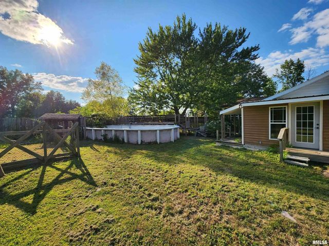 5628 COAL Street, Sesser, IL 62884