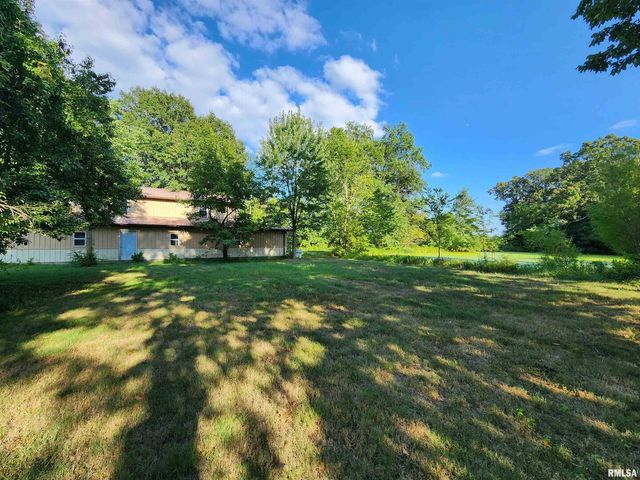 5628 COAL Street, Sesser, IL 62884