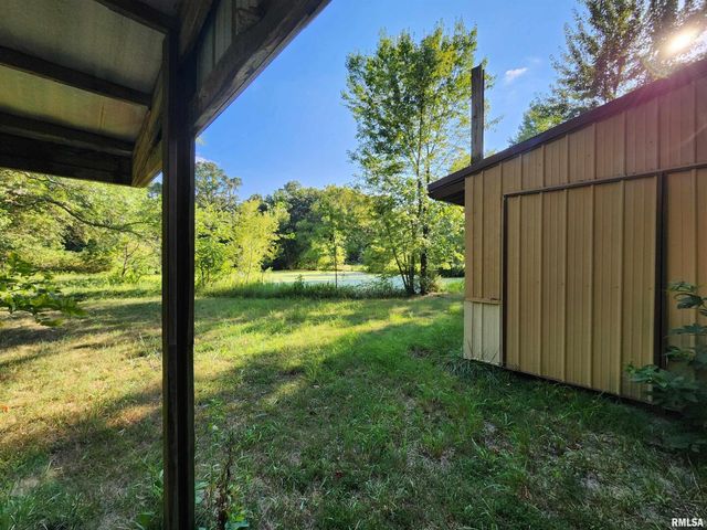 5628 COAL Street, Sesser, IL 62884