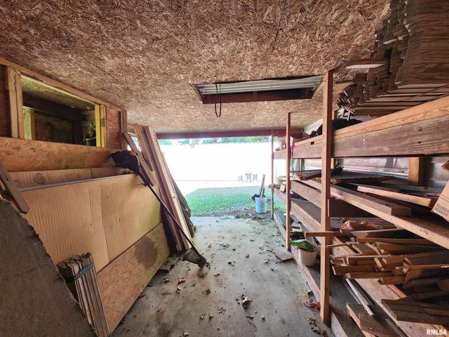 5628 COAL Street, Sesser, IL 62884