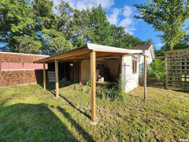 5628 COAL Street, Sesser, IL 62884