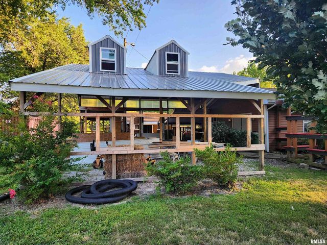 5628 COAL Street, Sesser, IL 62884