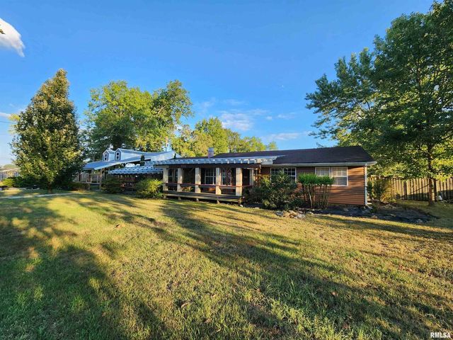 5628 COAL Street, Sesser, IL 62884