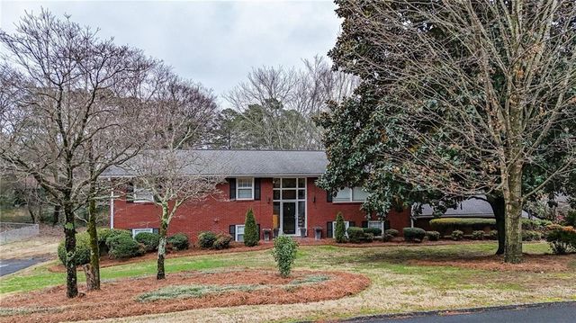 200 Cherry Hill Circle, Calhoun, GA 30701