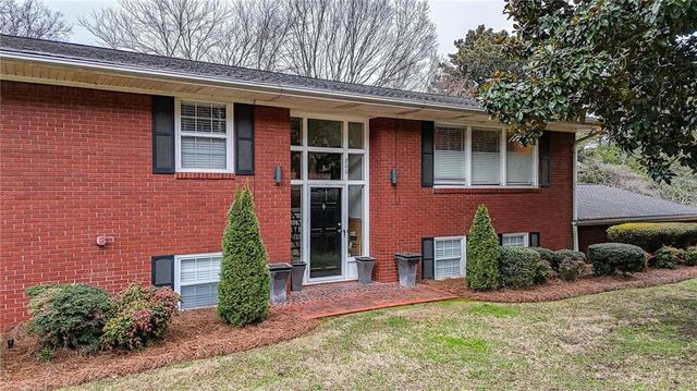 200 Cherry Hill Circle, Calhoun, GA 30701