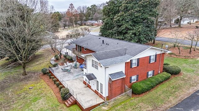 200 Cherry Hill Circle, Calhoun, GA 30701