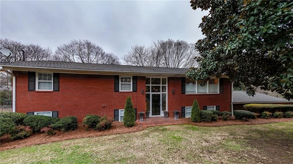 200 Cherry Hill Circle, Calhoun, GA 30701