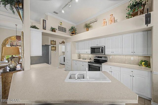 11 Crescent Lake Way, Ormond Beach, FL 32174